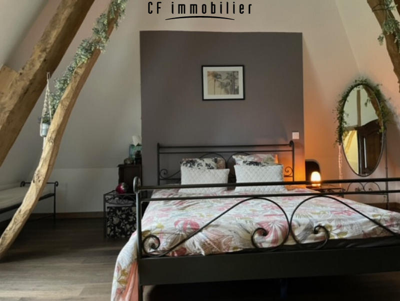 Maison - 250 m² - 8 pièces