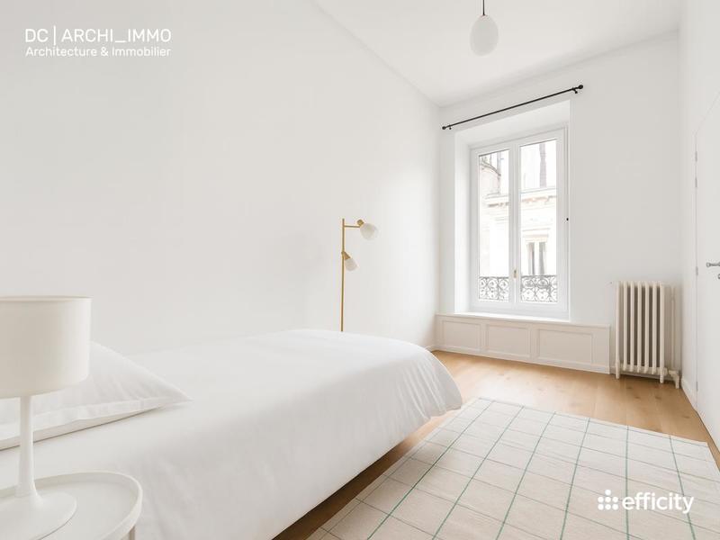 Appartement - 284 m² - 8 pièces