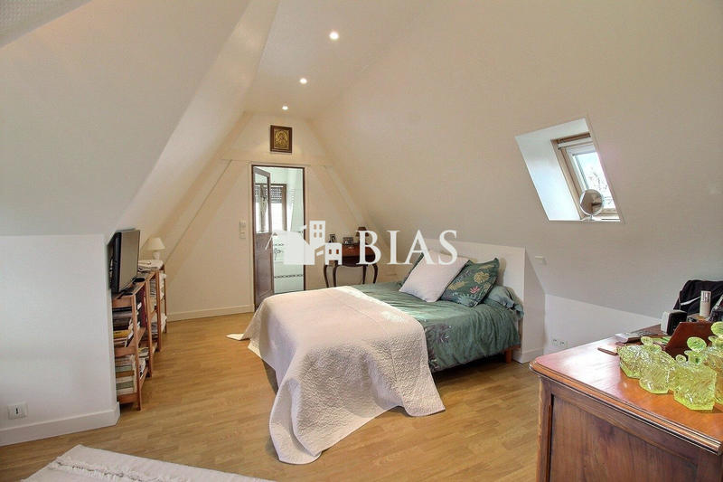 Maison - 264 m² - 10 pièces