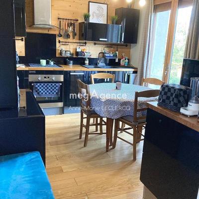 Maison - 145 m² - 6 pièces