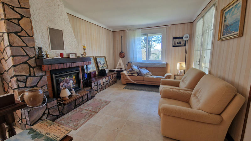 Maison - 94 m² - 5 pièces