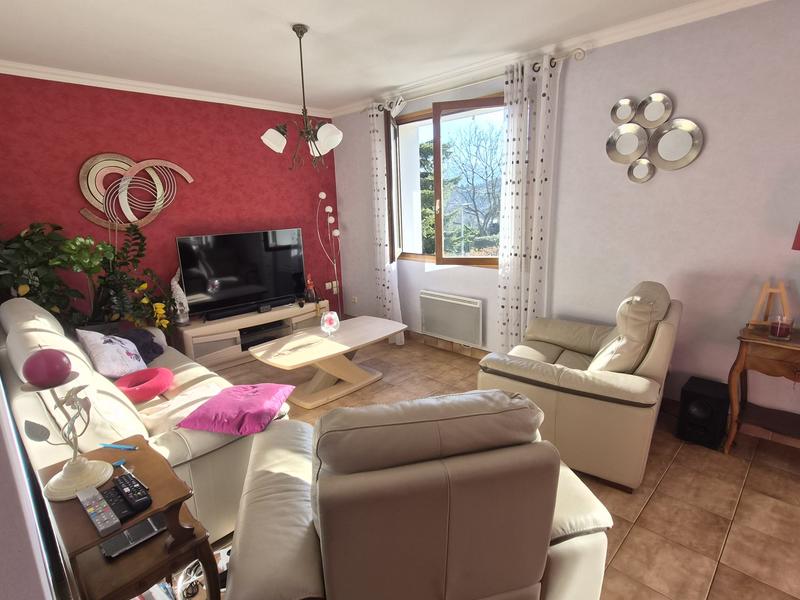 Maison - 140 m² - 5 pièces