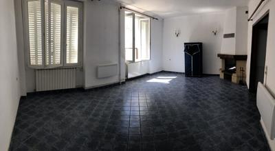 Immeuble - 140 m² - 8 pièces