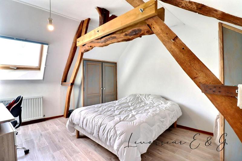 Maison - 137 m² - 6 pièces