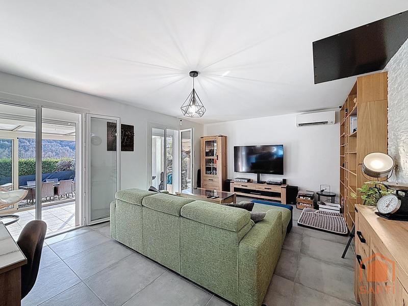 Villa - 97 m² - 6 pièces