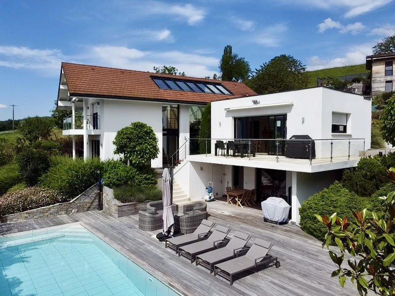 Villa - 231 m² - 6 pièces