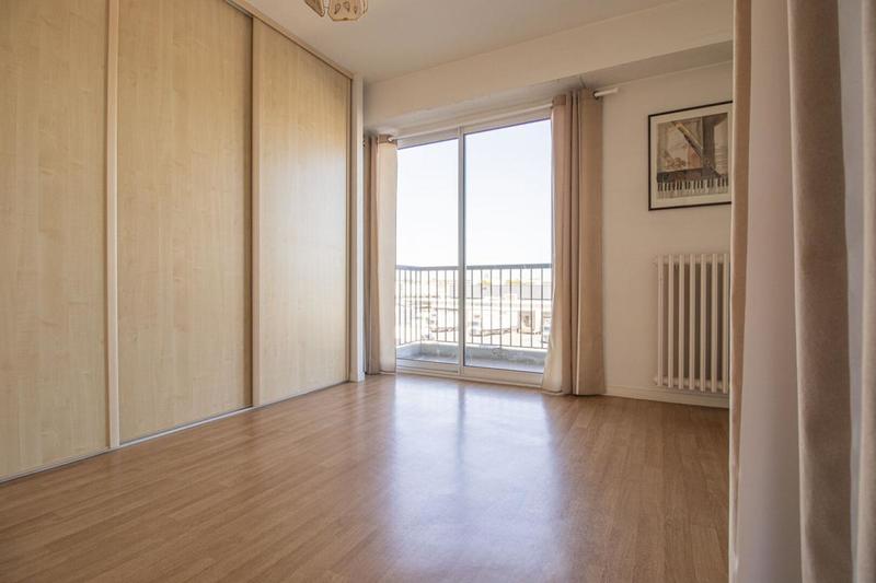 Appartement - 132 m² - 6 pièces