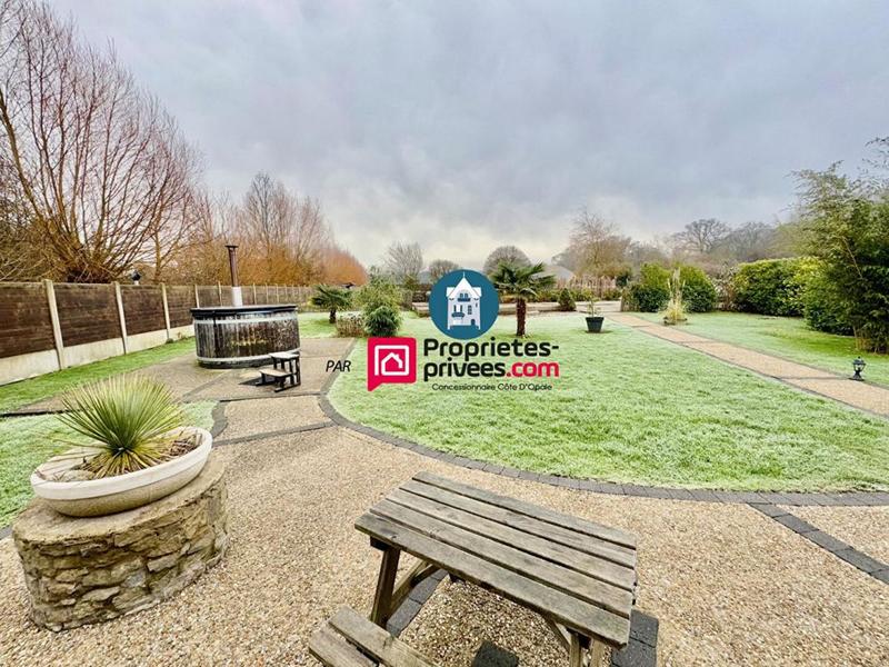 Maison - 263 m² - 8 pièces