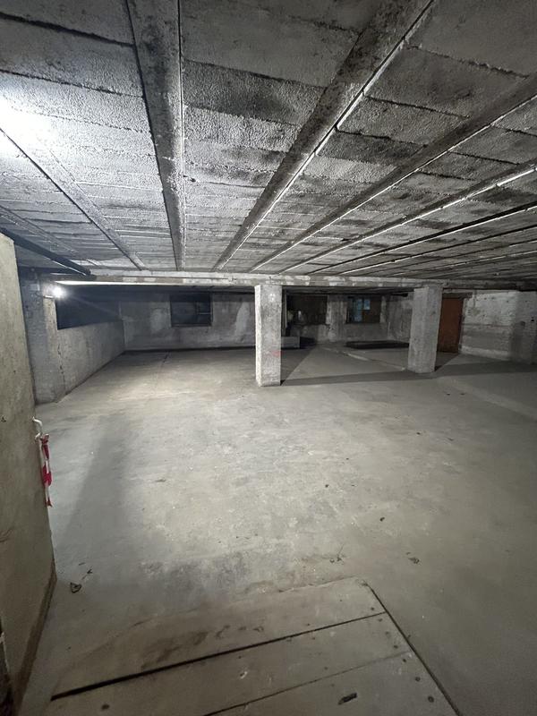 Local commercial - 1 442 m²