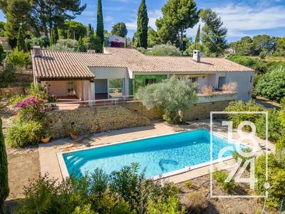 Maison - 197 m² - 5 pièces