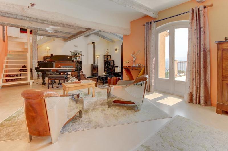 Villa - 250 m² - 7 pièces