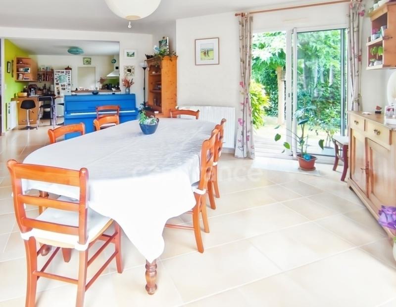 Maison - 175 m² - 7 pièces