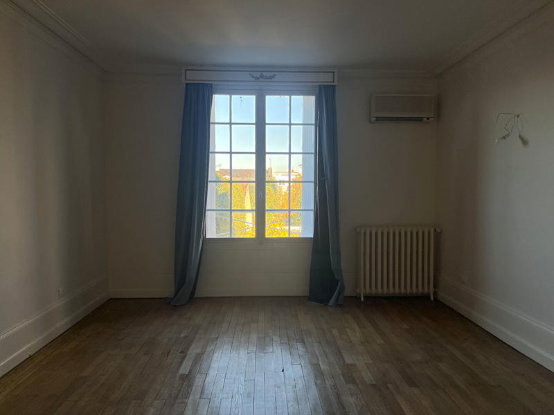 Maison - 211 m² - 6 pièces