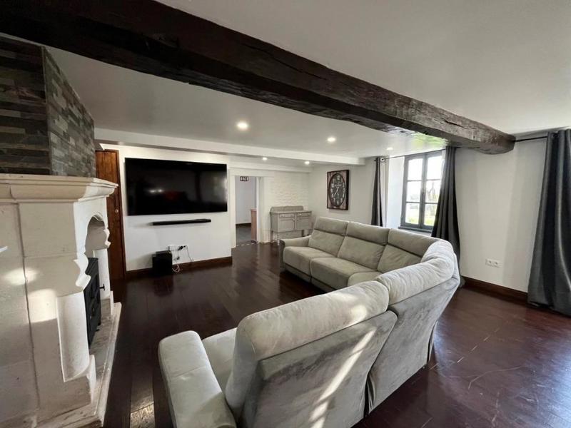 Propriété - 134 m² - 4 pièces