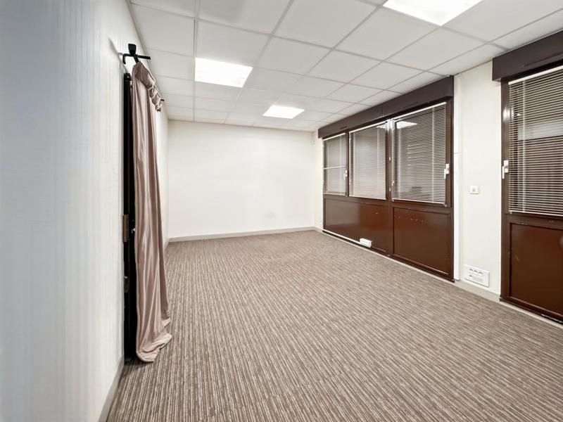 Appartement - 147 m² - 2 pièces