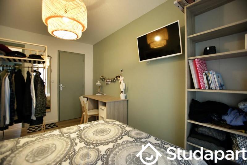 Chambre - 12 m² - 1 pièce