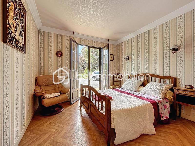 Maison - 96 m² - 4 pièces