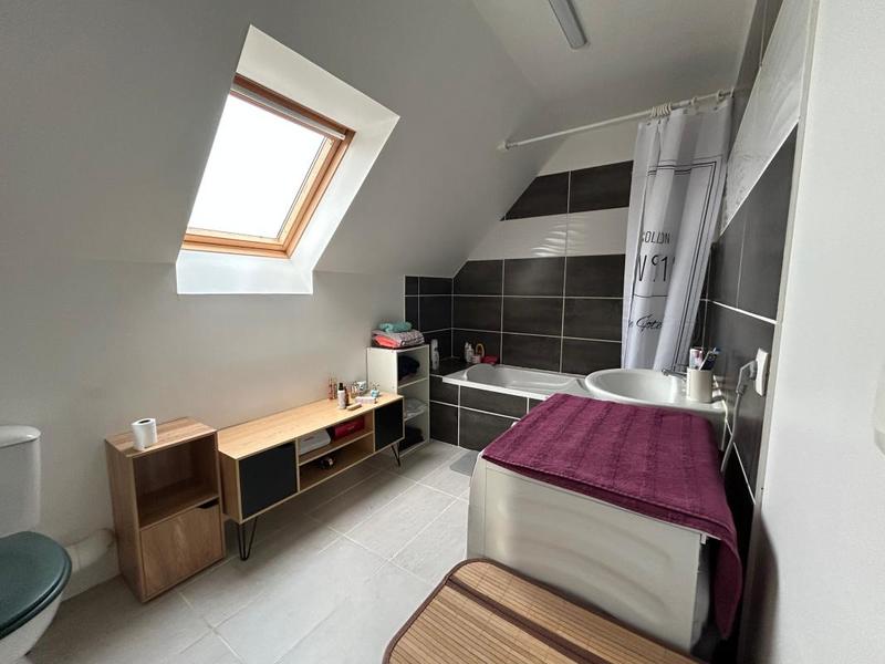 Maison - 104 m² - 5 pièces