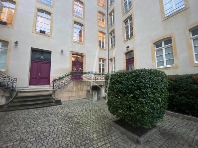 Appartement - 65 m² - 2 pièces