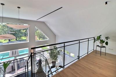 Maison contemporaine - 193 m² - 6 pièces