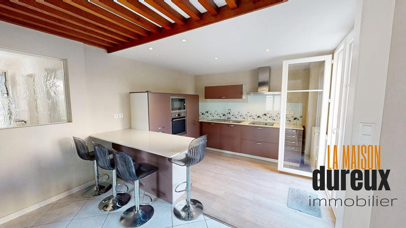 Maison - 159 m² - 6 pièces