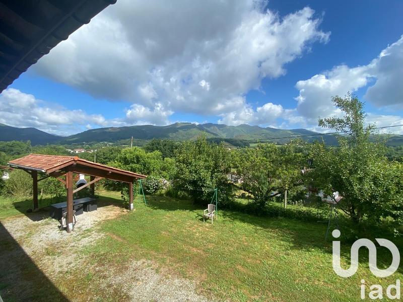 Maison - 225 m² - 15 pièces