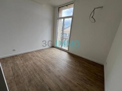 Appartement - 110 m² - 4 pièces