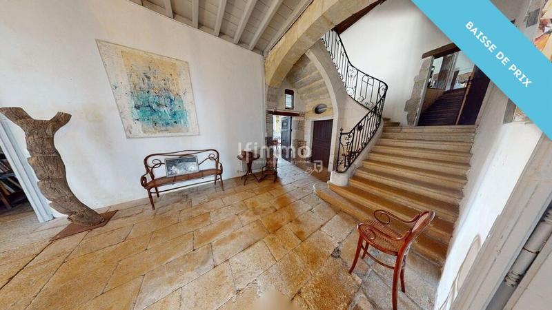 Demeure - 644 m² - 25 pièces