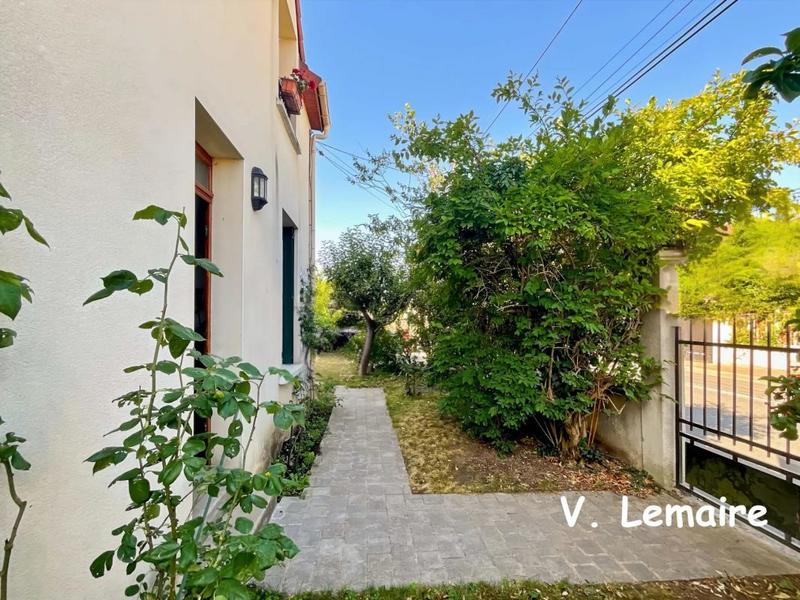 Maison traditionnelle - 123 m² - 7 pièces