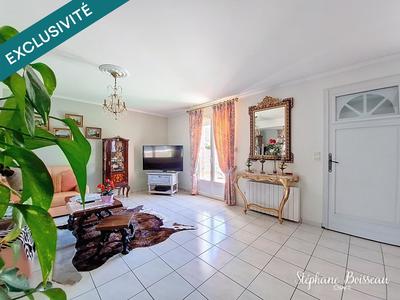 Maison - 82 m² - 5 pièces