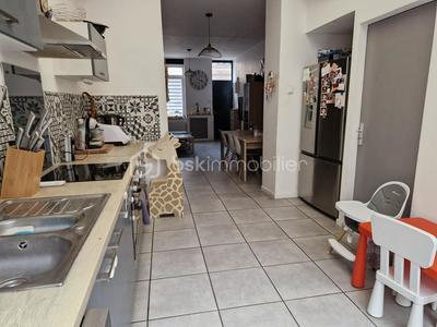 Maison - 88 m² - 4 pièces