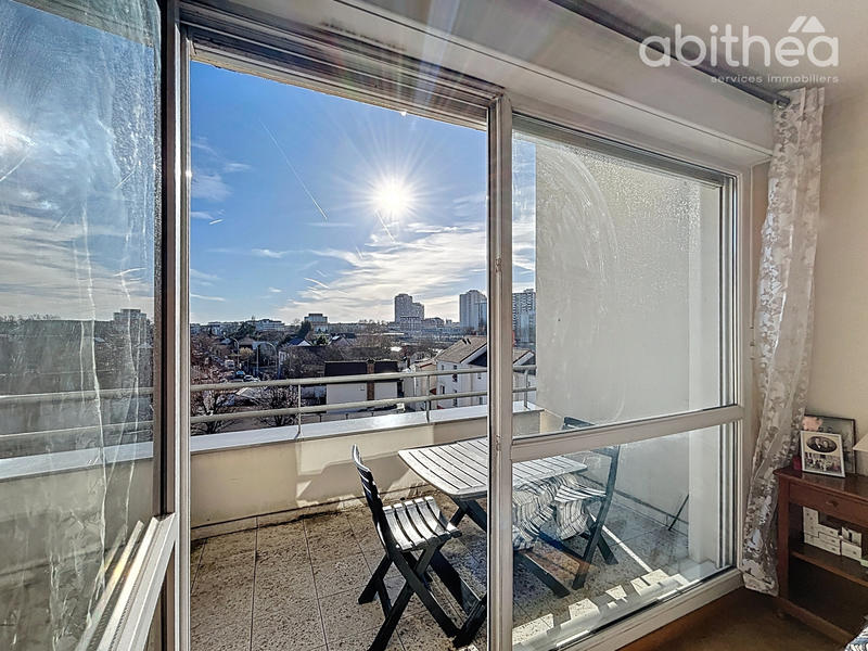 Appartement - 81 m² - 4 pièces