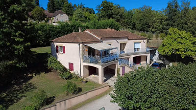 Maison - 150 m² - 6 pièces