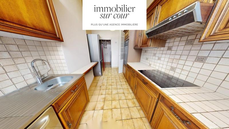 Appartement - 159 m² - 6 pièces