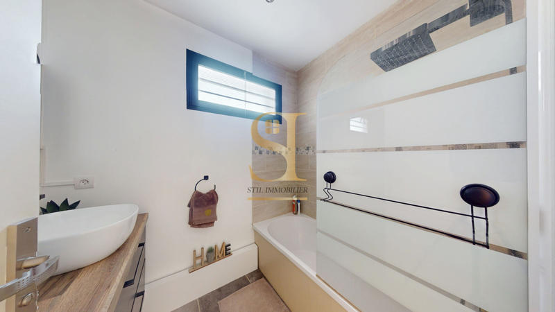 Appartement - 87 m² - 5 pièces