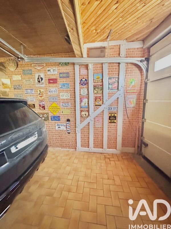 Maison - 210 m² - 6 pièces