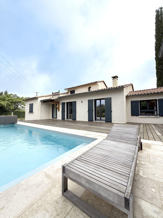 Maison - 170 m² - 6 pièces