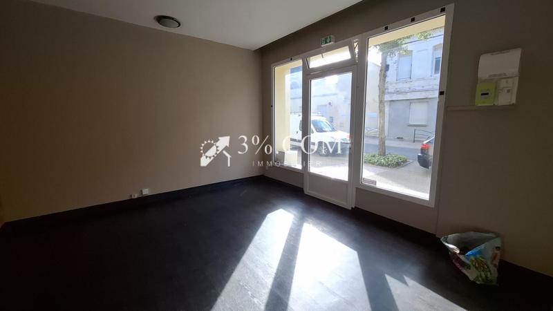 Local commercial - 68 m² - 4 pièces