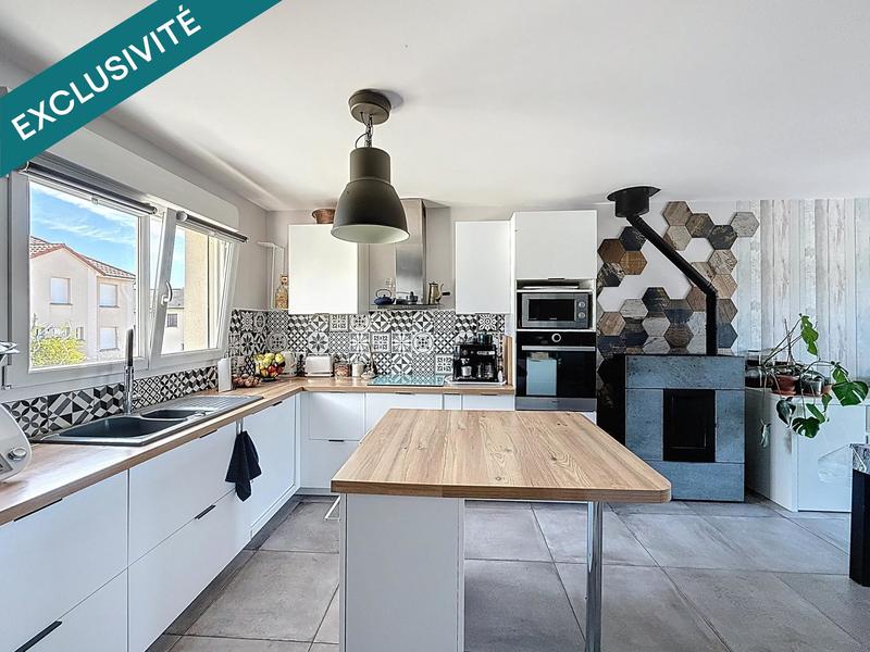 Maison - 91 m² - 6 pièces