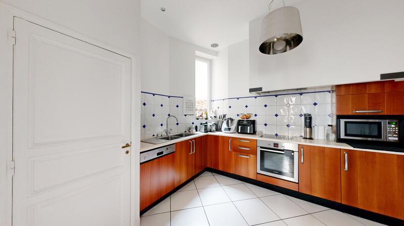 Appartement - 202 m² - 5 pièces