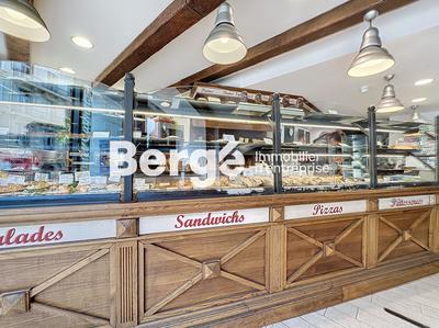 Local commercial - 195 m²