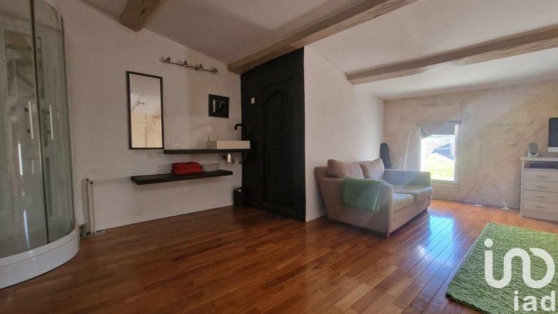 Maison - 210 m² - 5 pièces