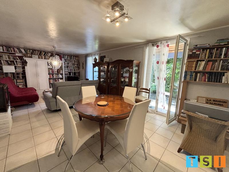 Maison - 104 m² - 5 pièces