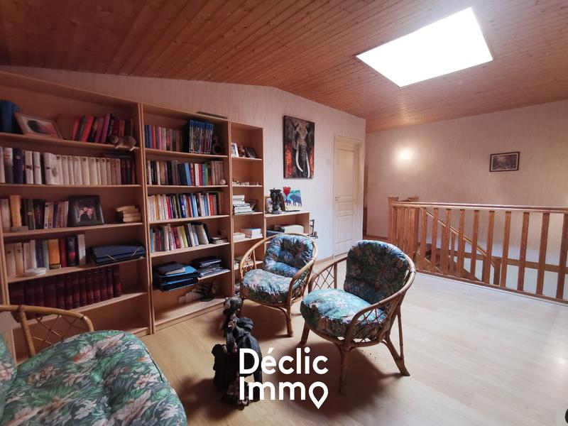 Maison - 213 m² - 6 pièces