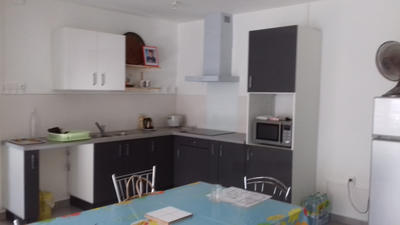 Villa - 80 m² - 4 pièces