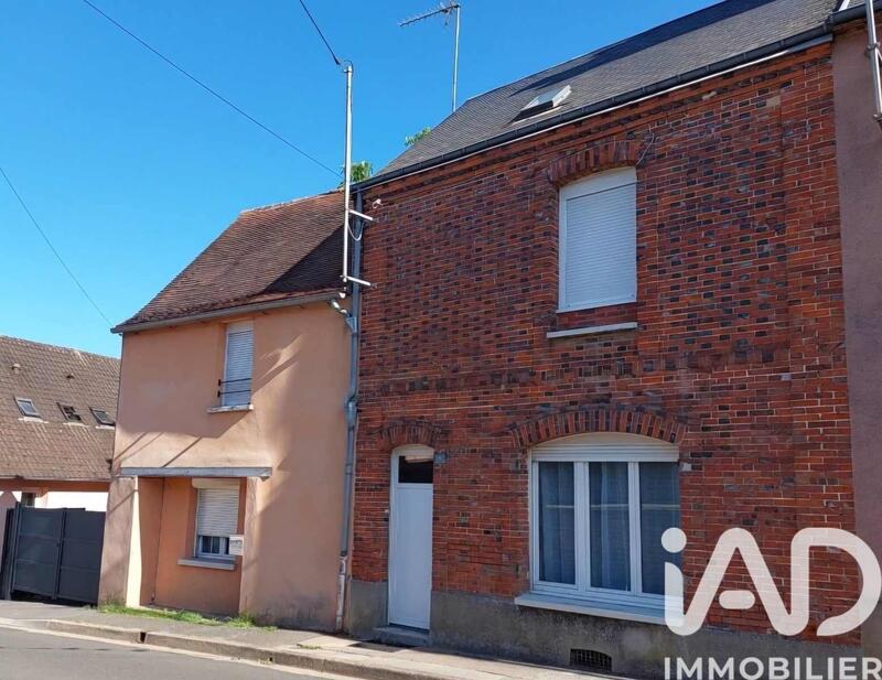 Maison - 98 m² - 4 pièces