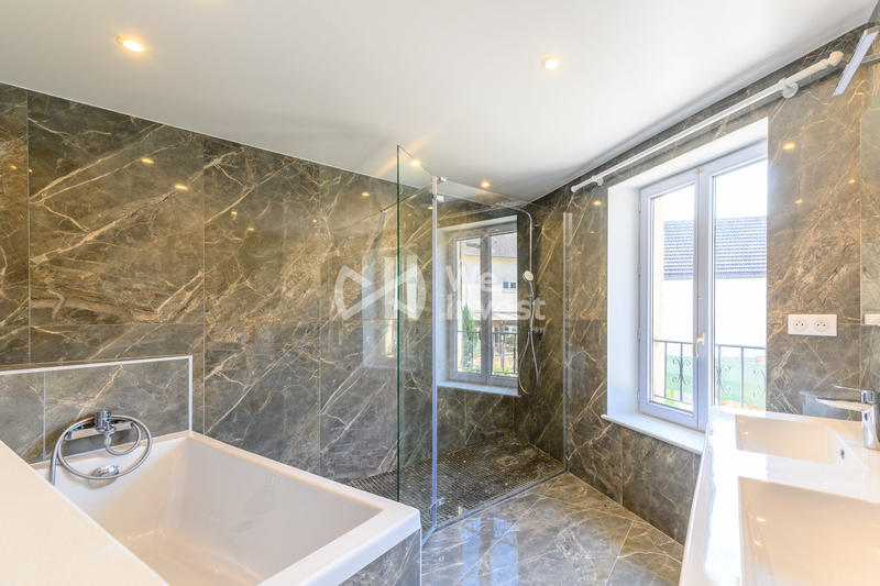 Maison - 150 m² - 6 pièces