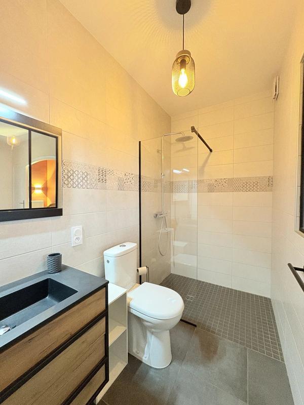 Maison - 278 m² - 9 pièces