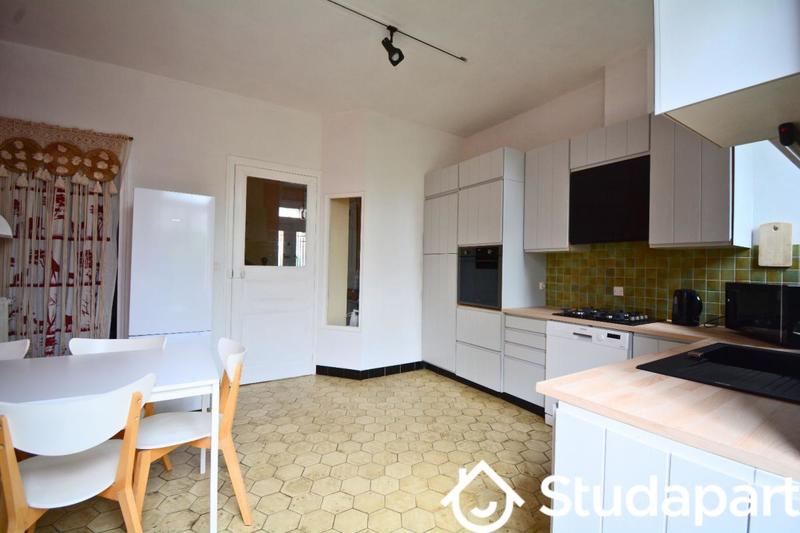 Chambre - 13 m² - 1 pièce