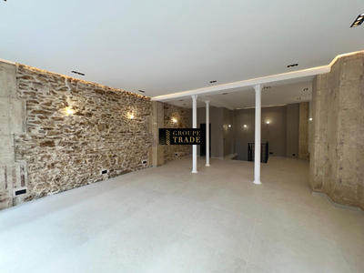 Local commercial - 140 m²